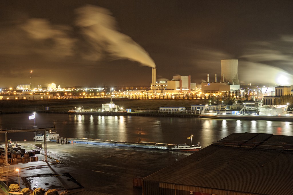 industrie europoort botlek rotterdam hdr haven industriegebied centrale maasvlakte energie raffinaderij fabriek chemie plant tata steel economie technologie techniek opslag overslag
